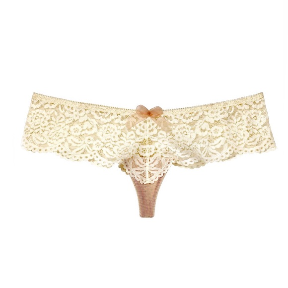 Wacoal Other - Wacoal tanga brand new